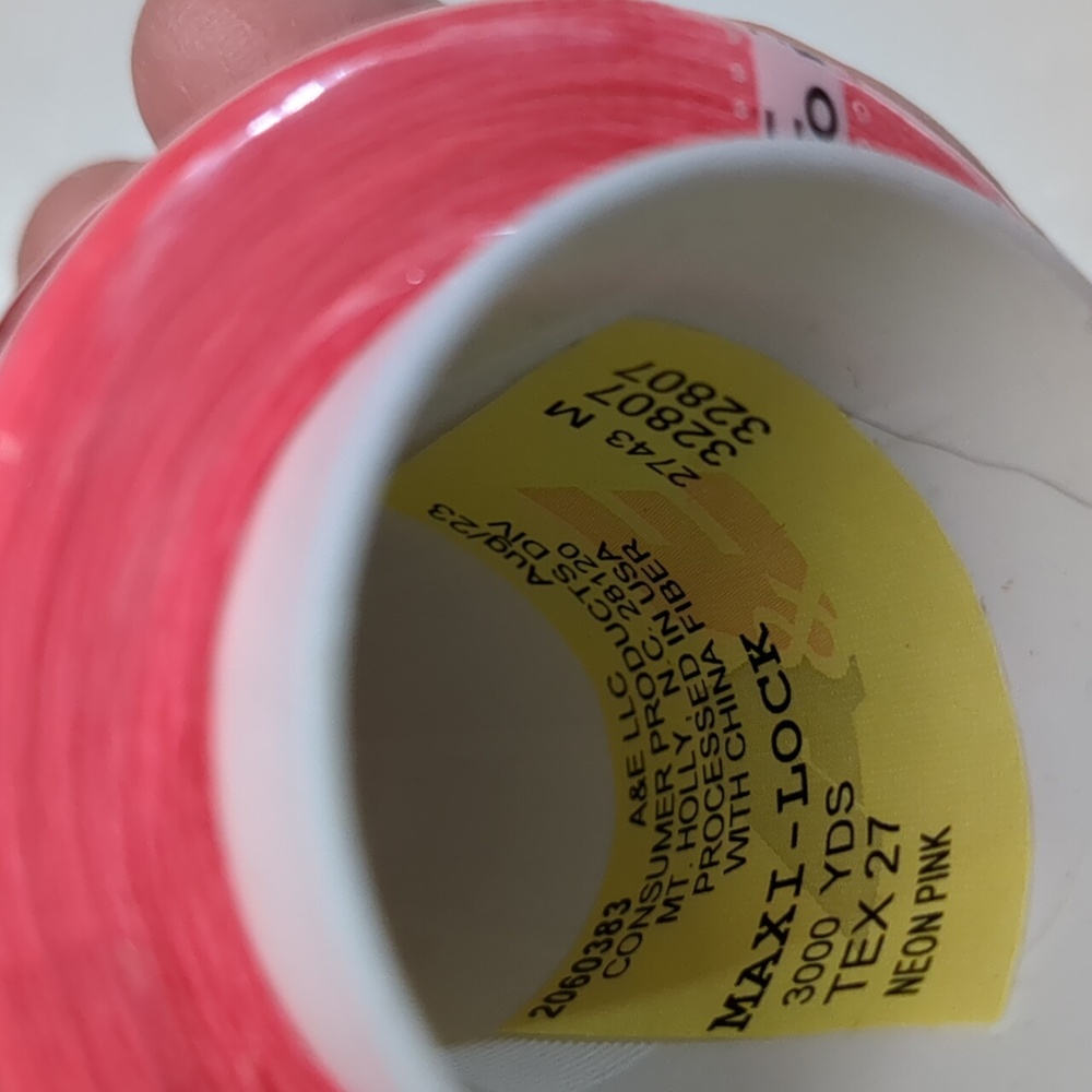 Maxi-Lock Neon Pink Polyester Thread Set - Picture 2 of 3